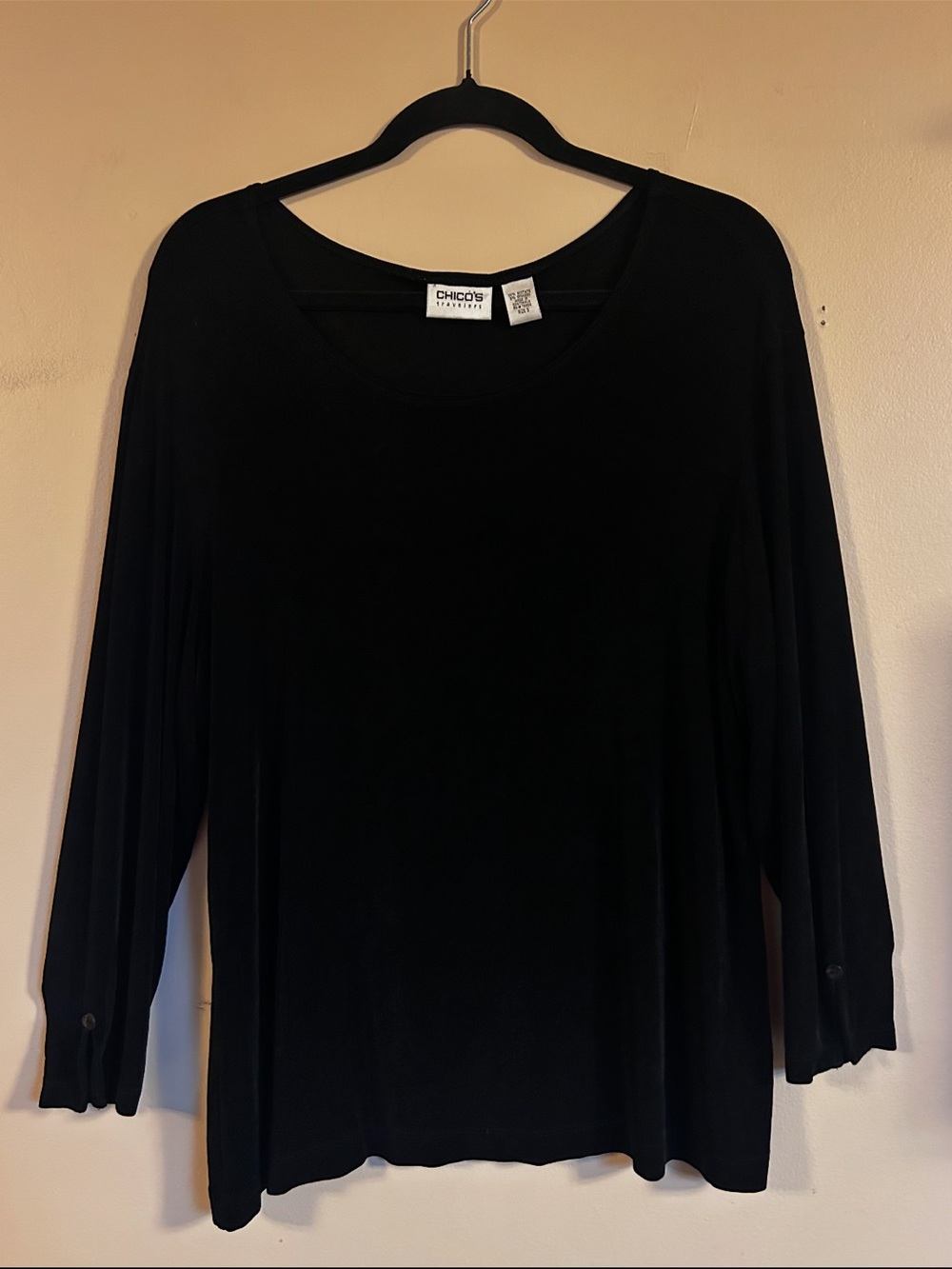 Chico’s Travelers Black 3/4 Sleeve Button Detail Top Size 3